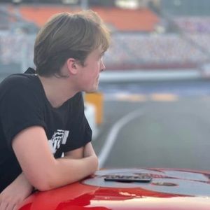 Meet your Posher, Antoinette